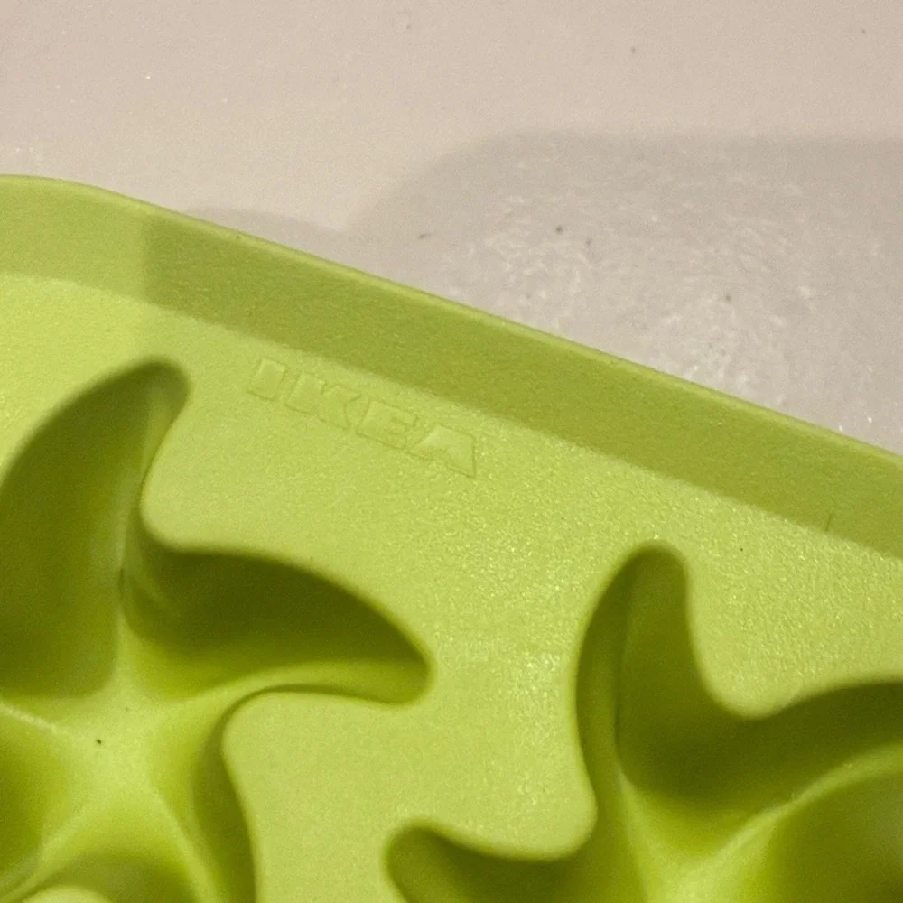 IKEA Green Silicone Star and Square ice cube Mold Set of 2 NWT